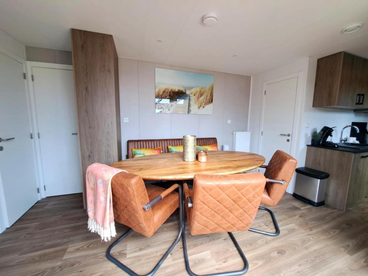 Luxe Chalet Met Veranda En Tuin , Nabij Zwembad Vp006 Heinkenszand ภายนอก รูปภาพ